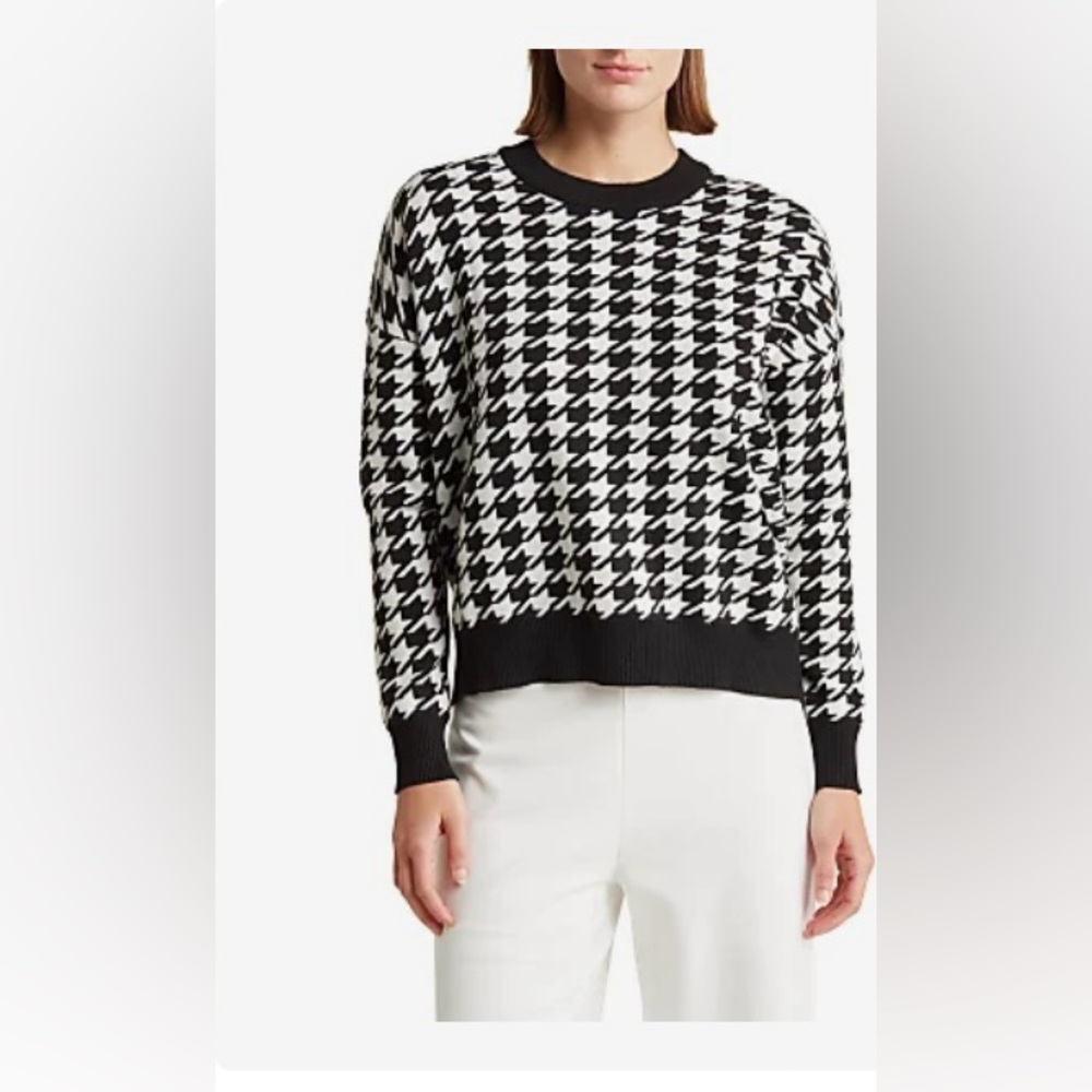 T- Tahari Houndstooth Sweater